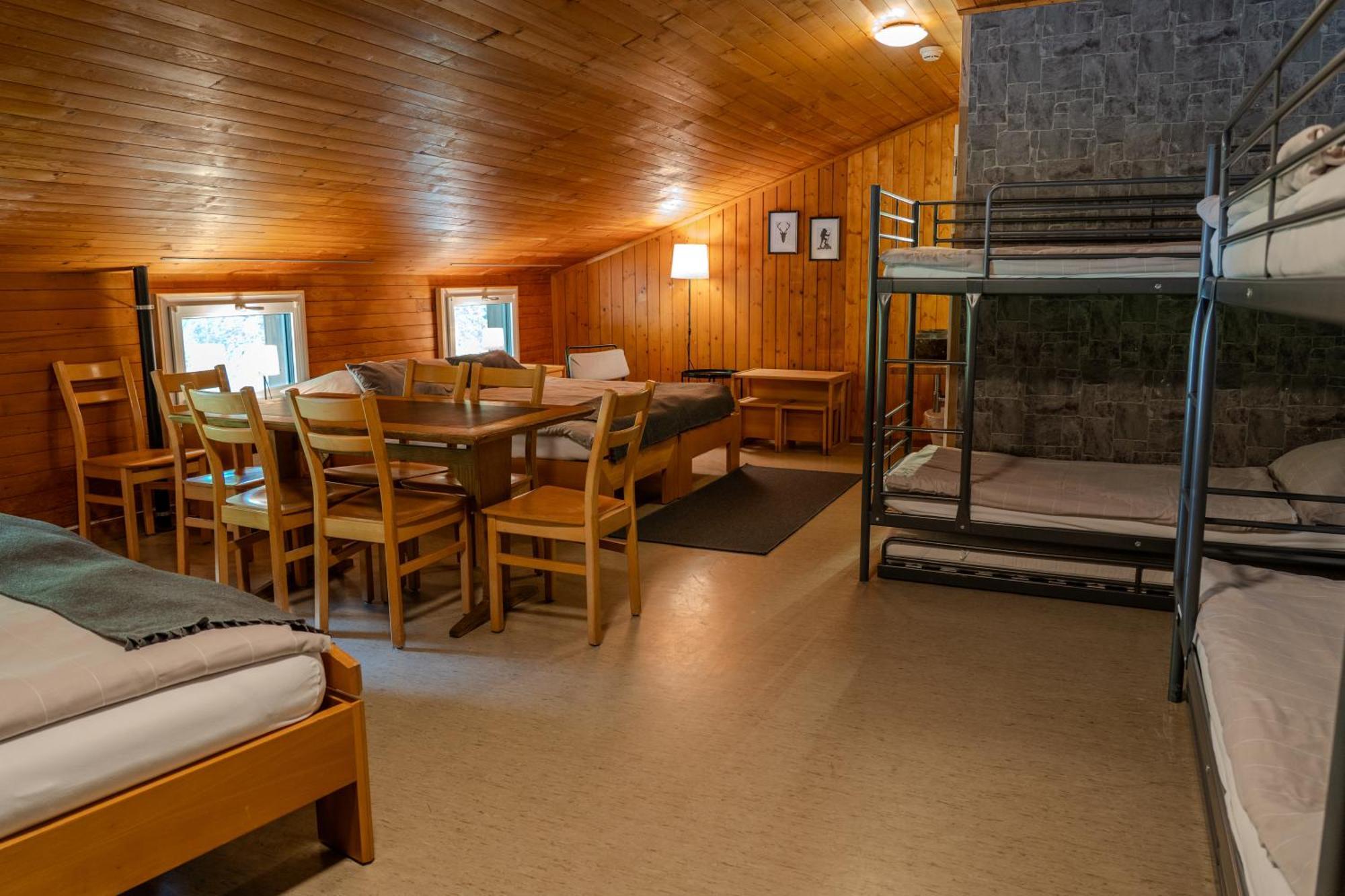 Hostel Family & Mountain C'est La Vie *